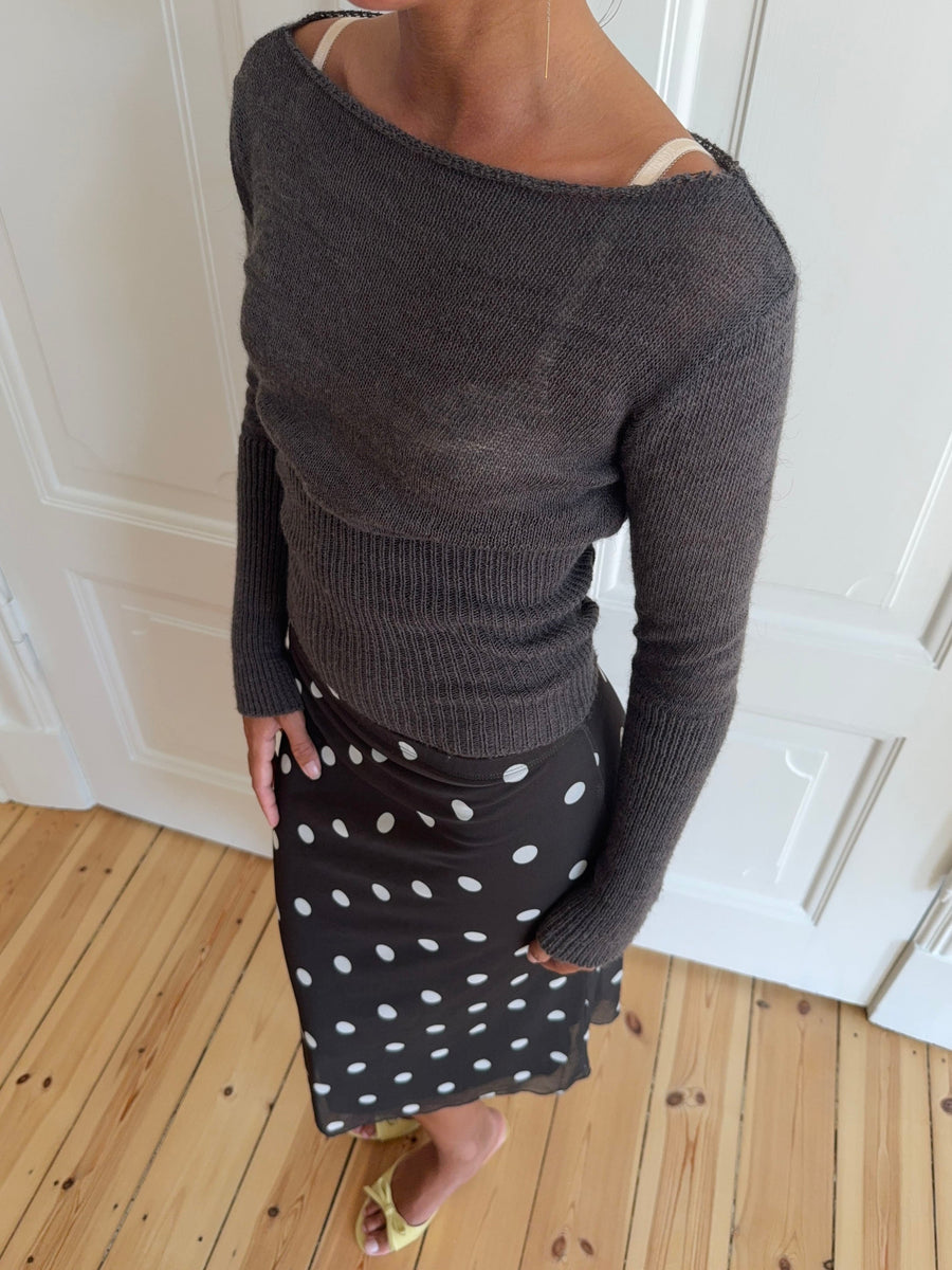 Lova fitted knit sweater – Grey