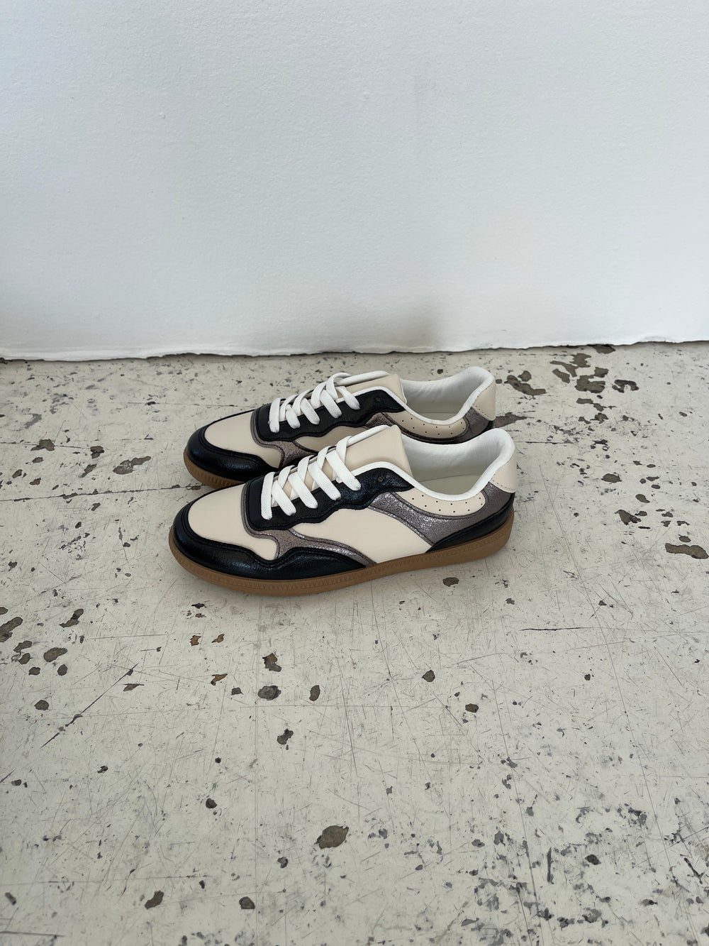 Apia sneakers with pattern - Black/white/grey