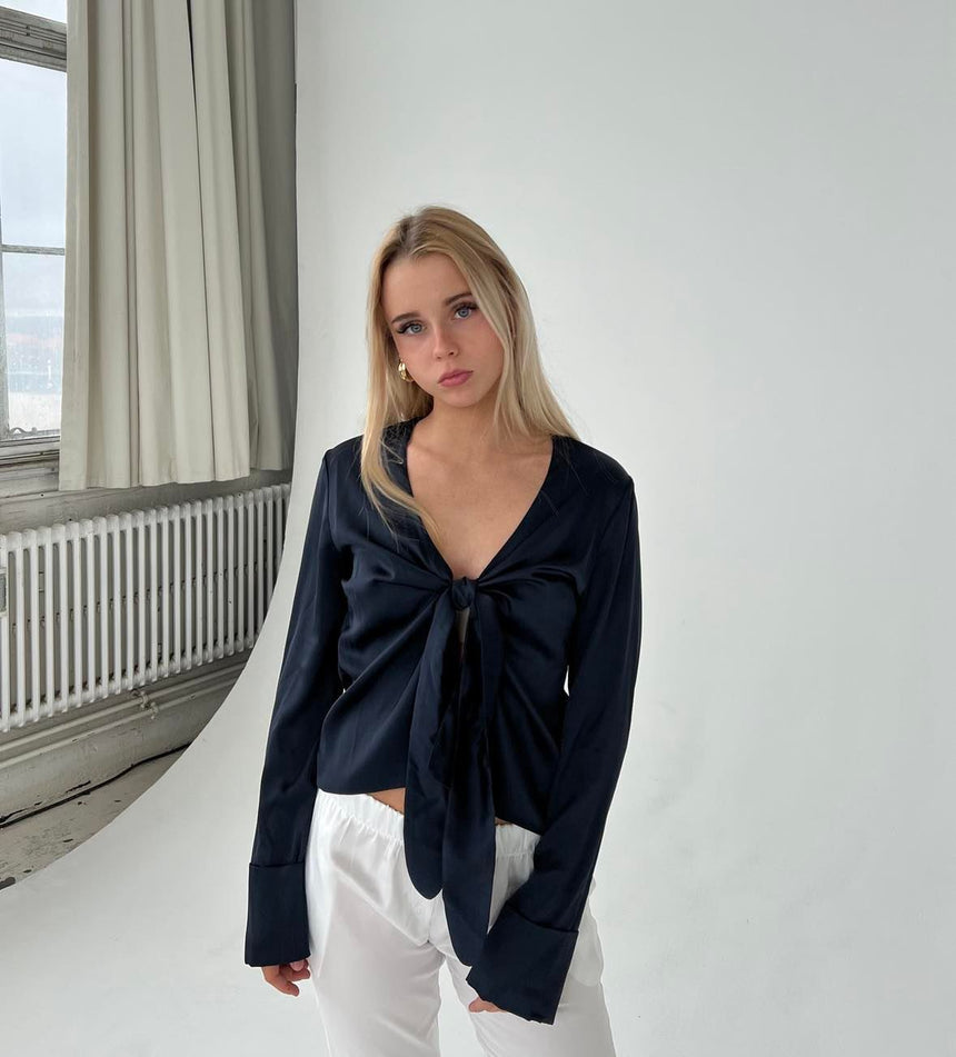 Freja satin blouse - Navy