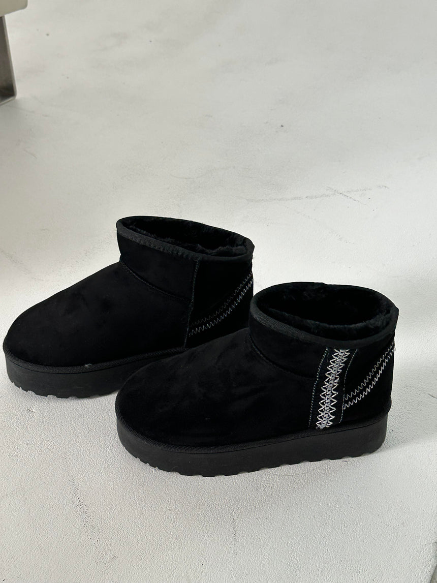 Manila teddy boots with plateau sole and braided details - Black