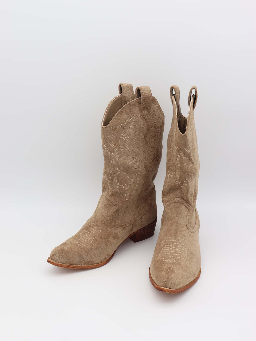 Bassau cowboy boots in beige imitated suede