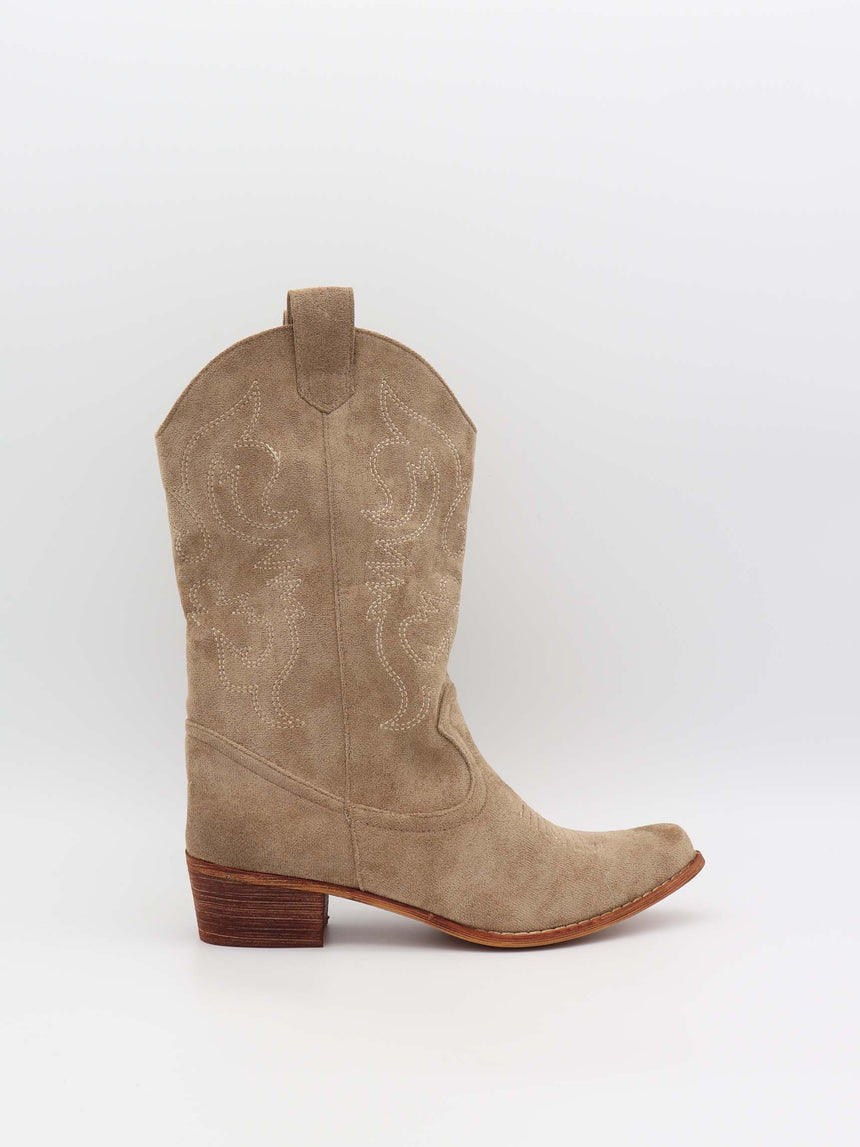 Bassau cowboy boots in beige imitated suede