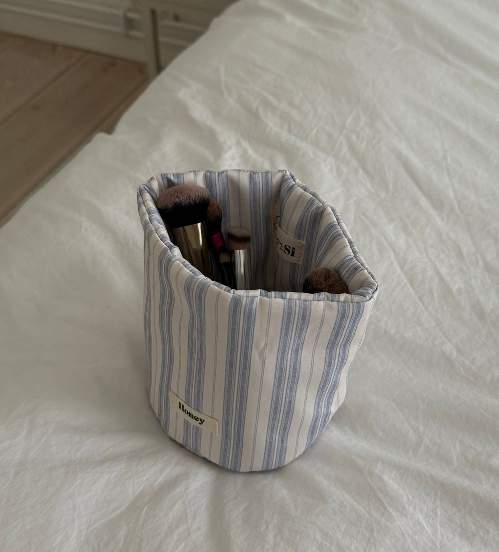 Honey small storage keeper in fabric with stripes - White/blue