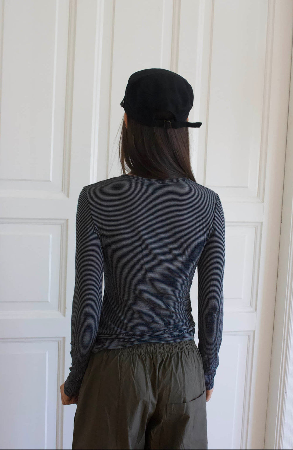Myra cap with details  - Black