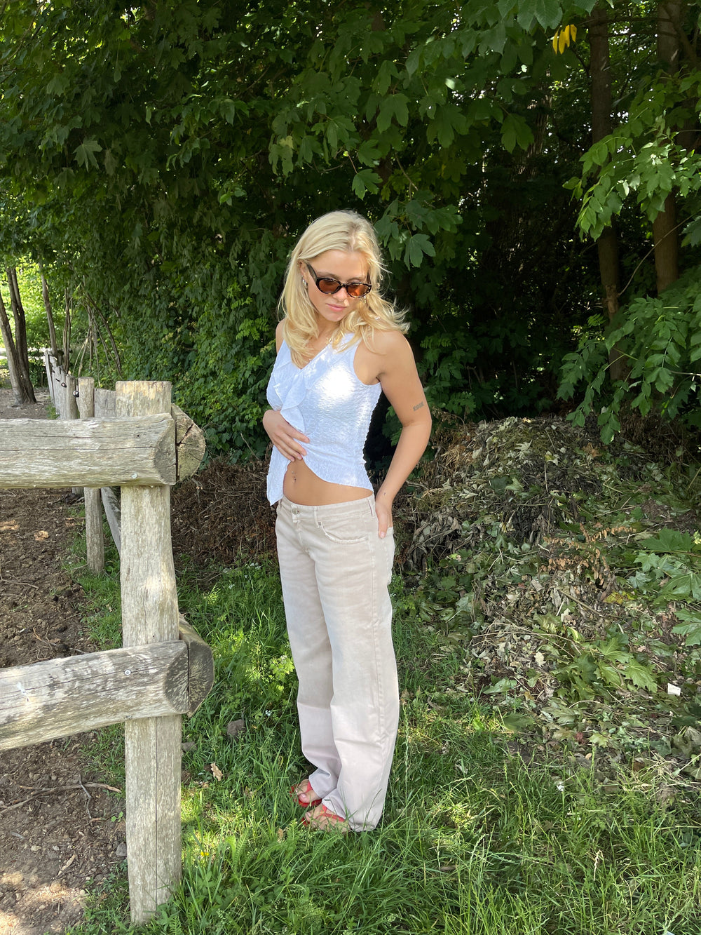 Tuva low waisted jeans - Beige