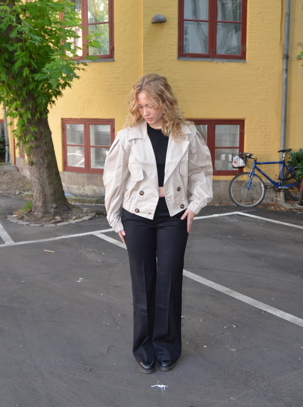 Millie cropped trench coat - Beige