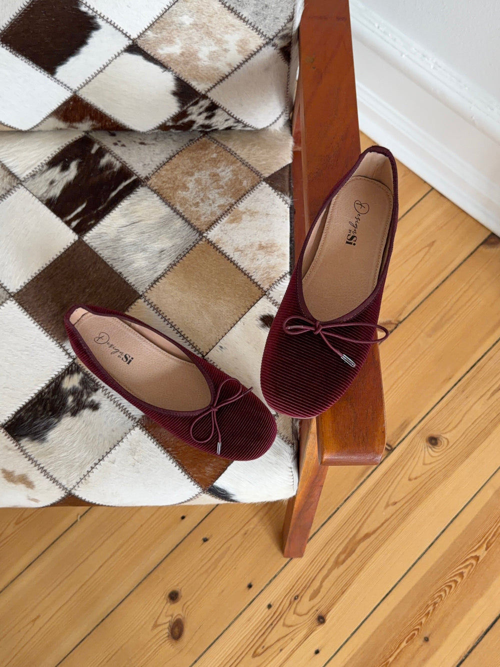 Cossetta ballerina with detail - Burgundy