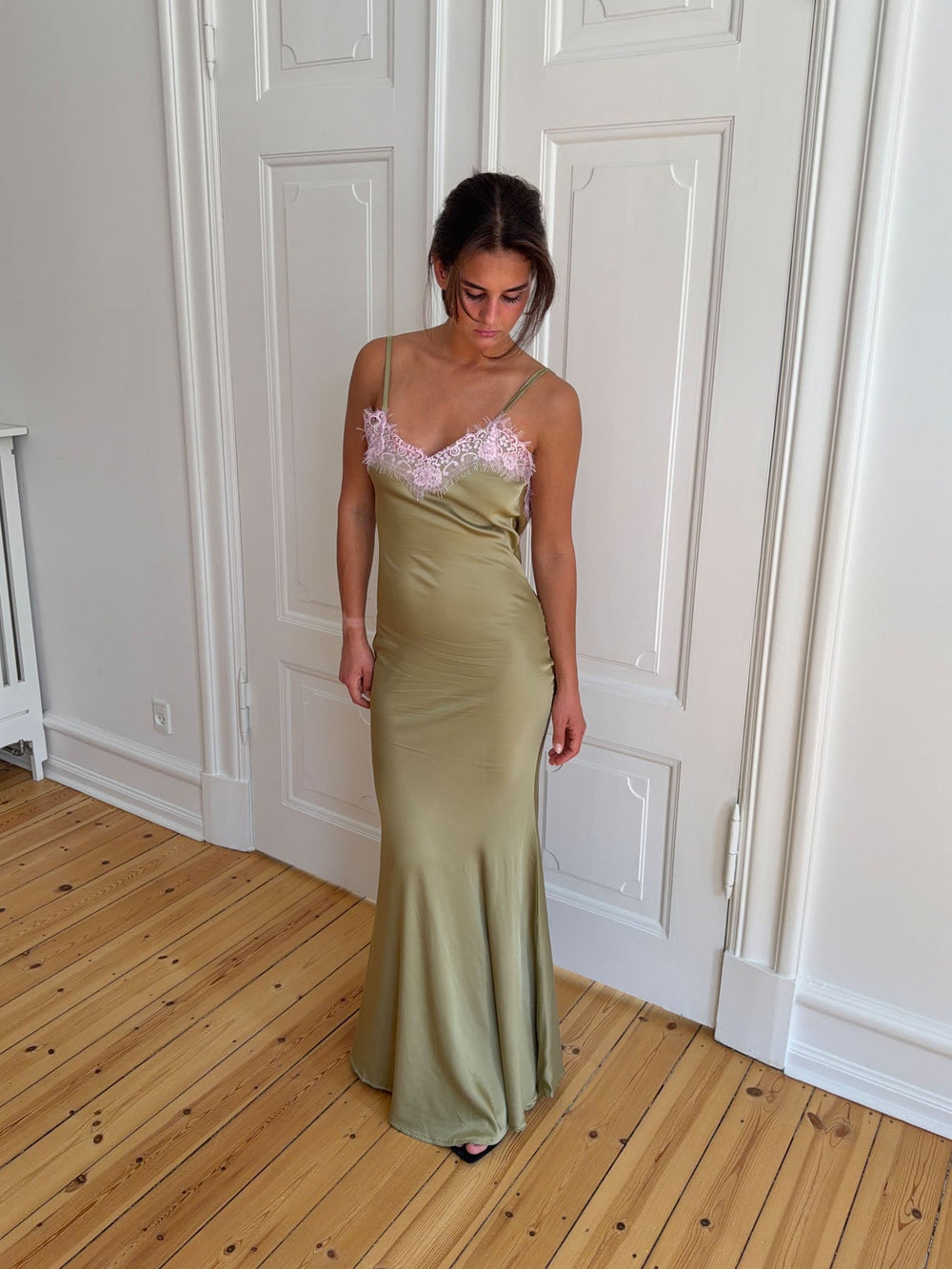 Vera satin dress -  Olive green/light pink