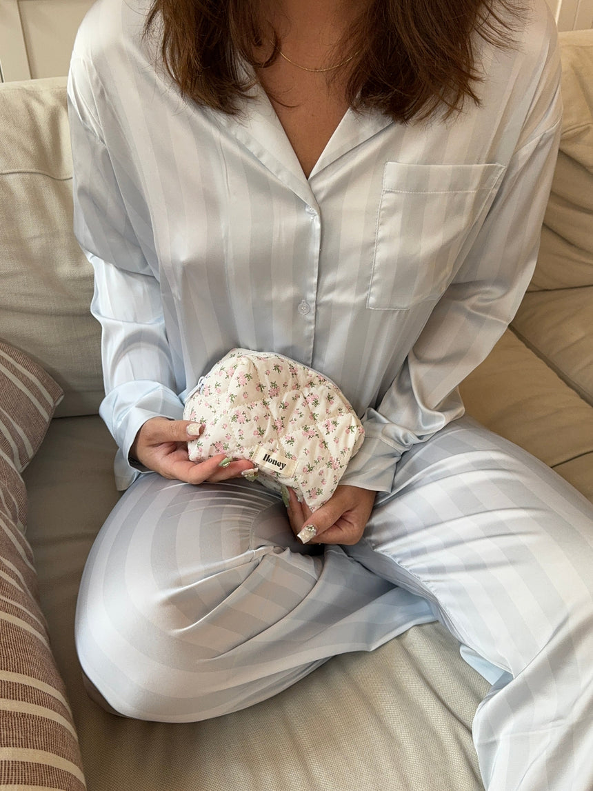 Honey small toiletry bag - White with pink flowers