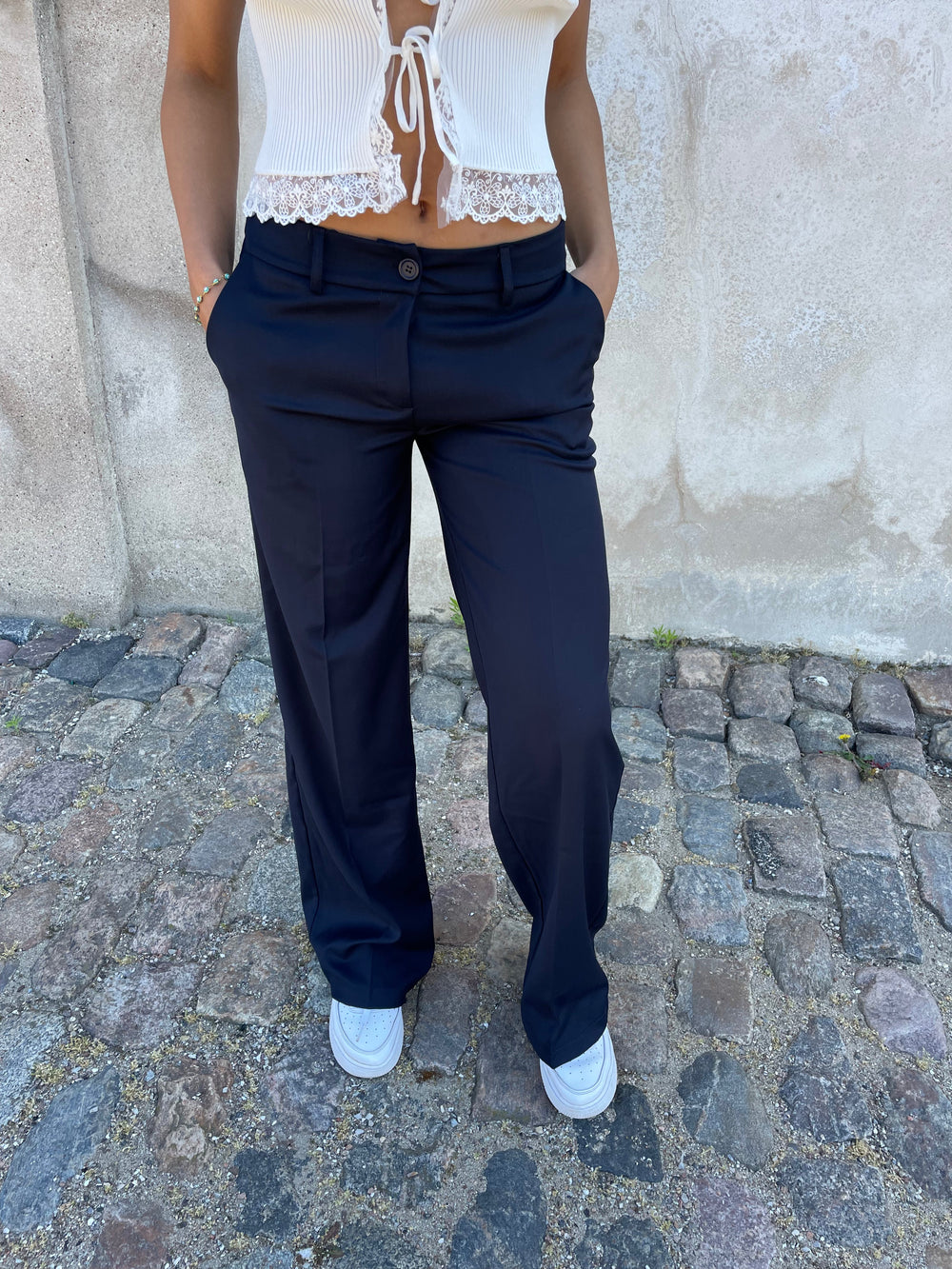 Kienna low-waisted suit pants - Navy
