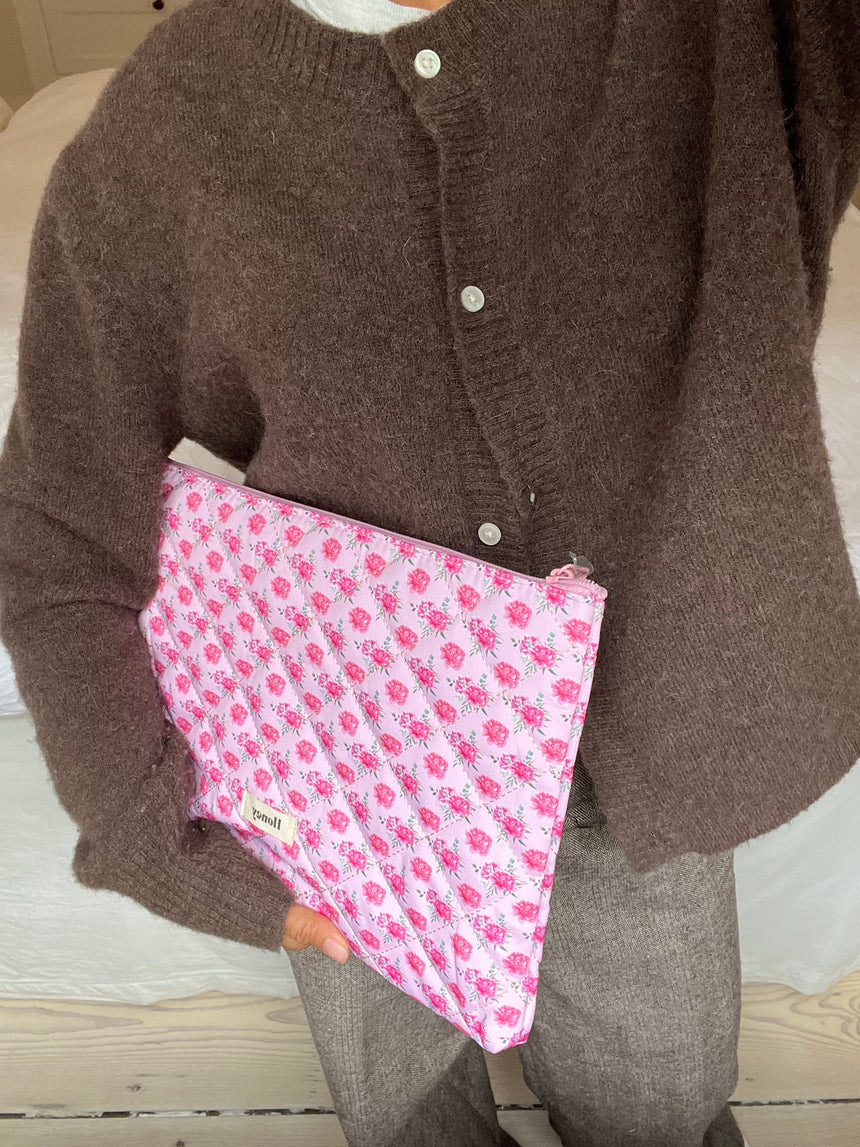 Honey computer sleeve - Pink with pink roses