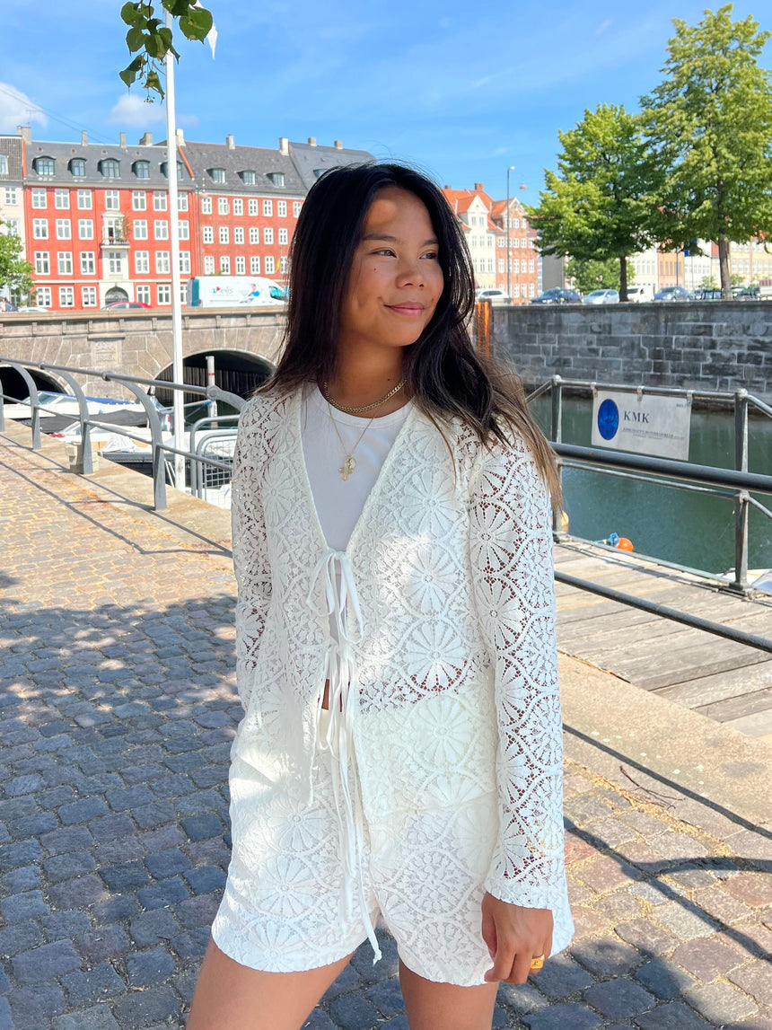 Angelina lace shorts