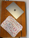 Honey computer sleeve - Off white med farverige blomster
