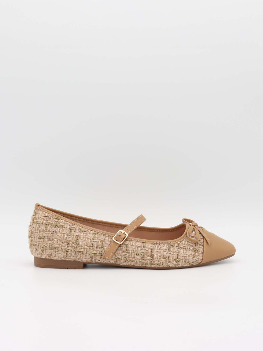 Cassadrina ballerinas with detailing – Beige