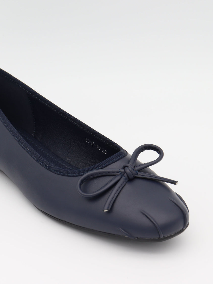 Eline ballerinas with detailing – Dark navy