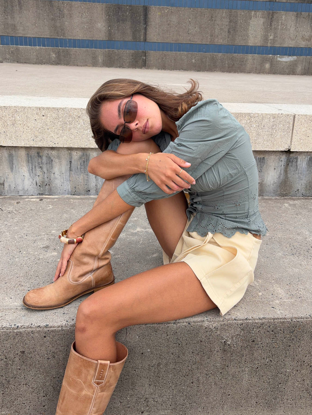 Smilly tailored shirt with embroidery – Khaki