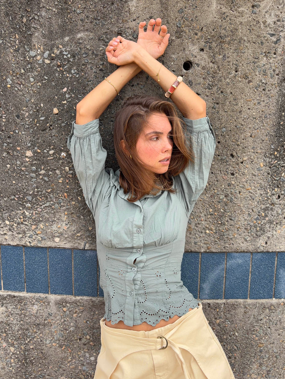 Smilly tailored shirt with embroidery – Khaki