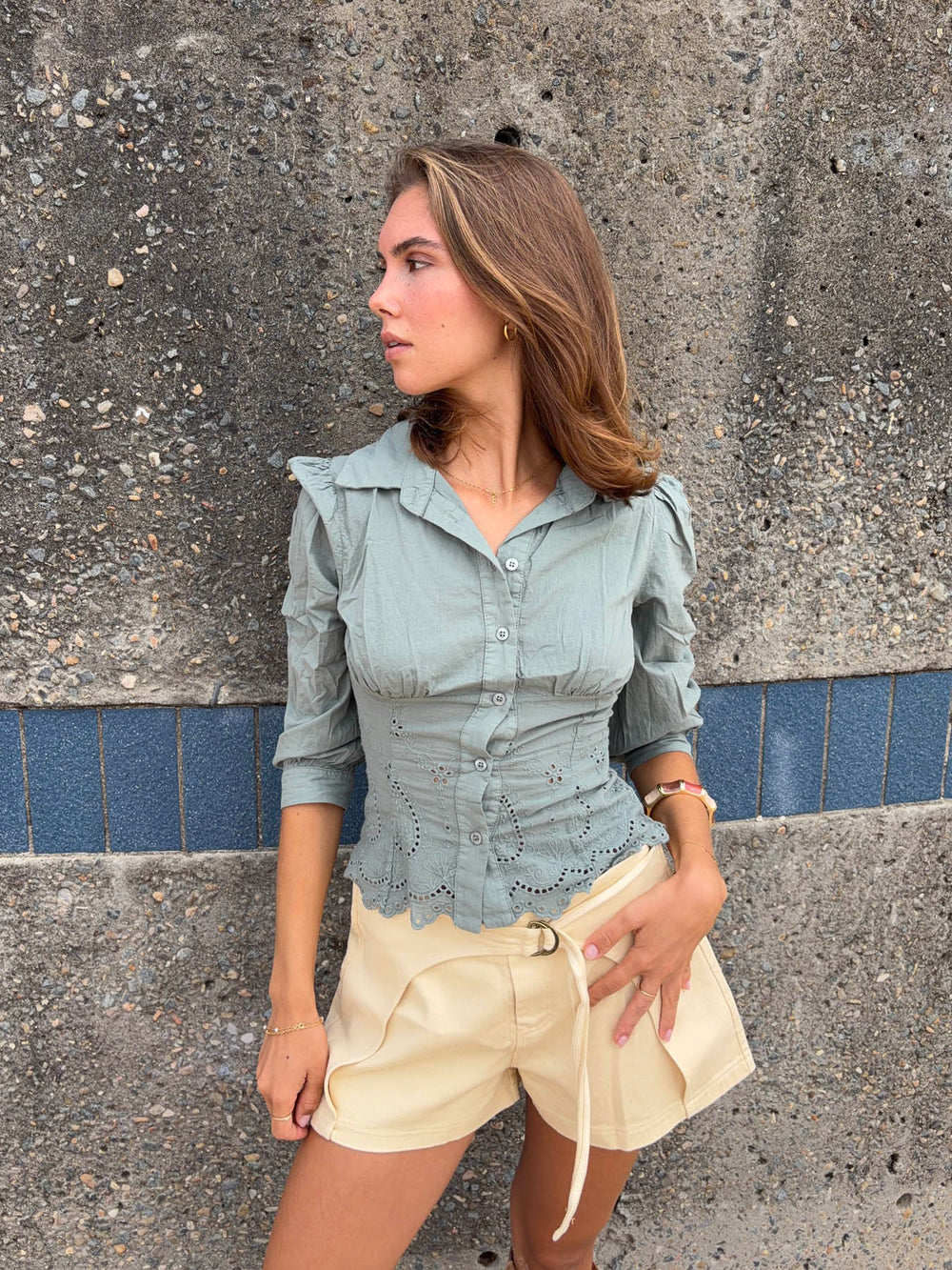Smilly tailored shirt with embroidery – Khaki