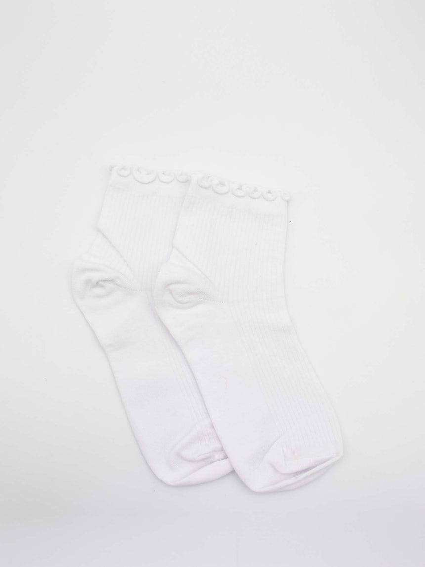 Socks with scalloped edge - White