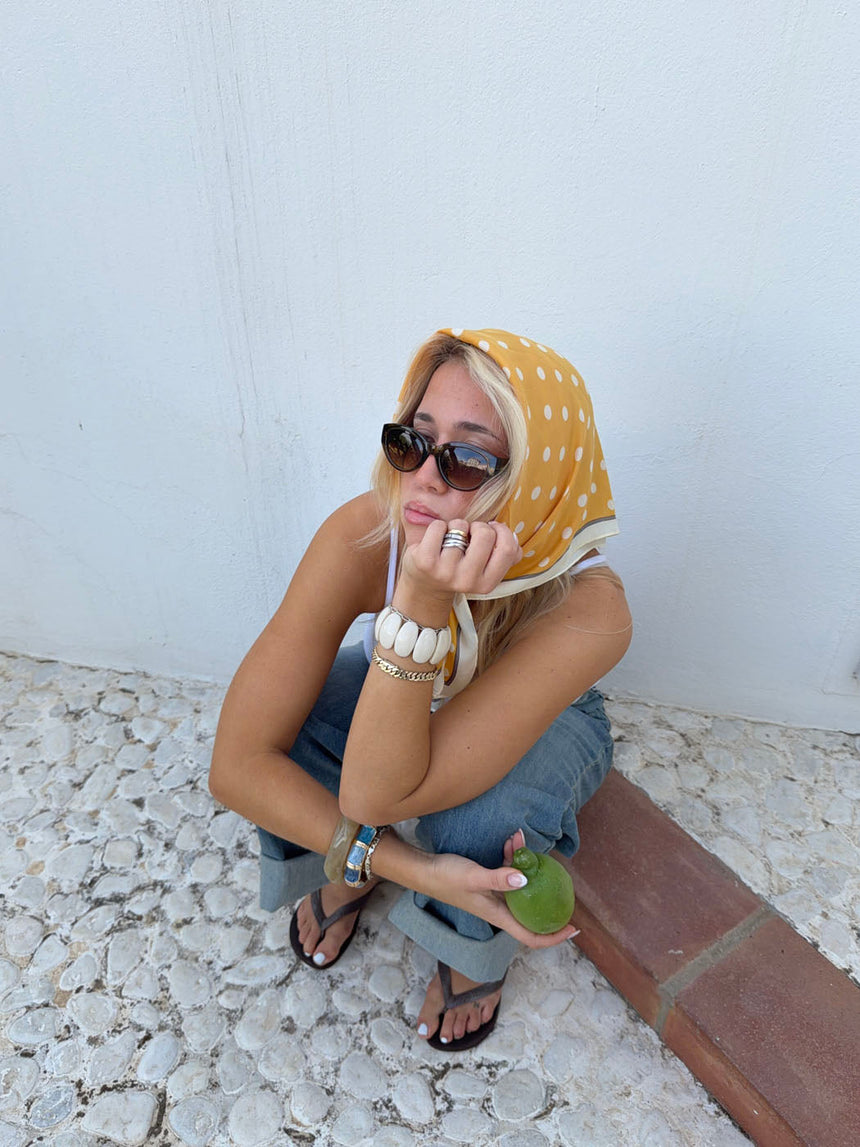 Scarf with polka dots – Yellow/white