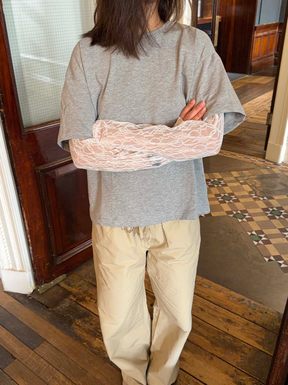 Tulsa t-shirt with lace sleeves - Grey/white