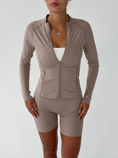 Long-sleeved blouses