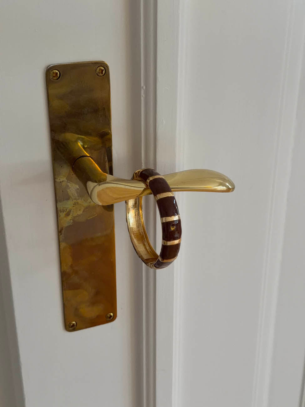 Eivora bracelet with stripes - brun/guld