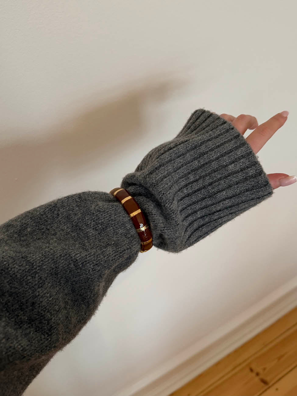 Eivora bracelet with stripes - brun/guld