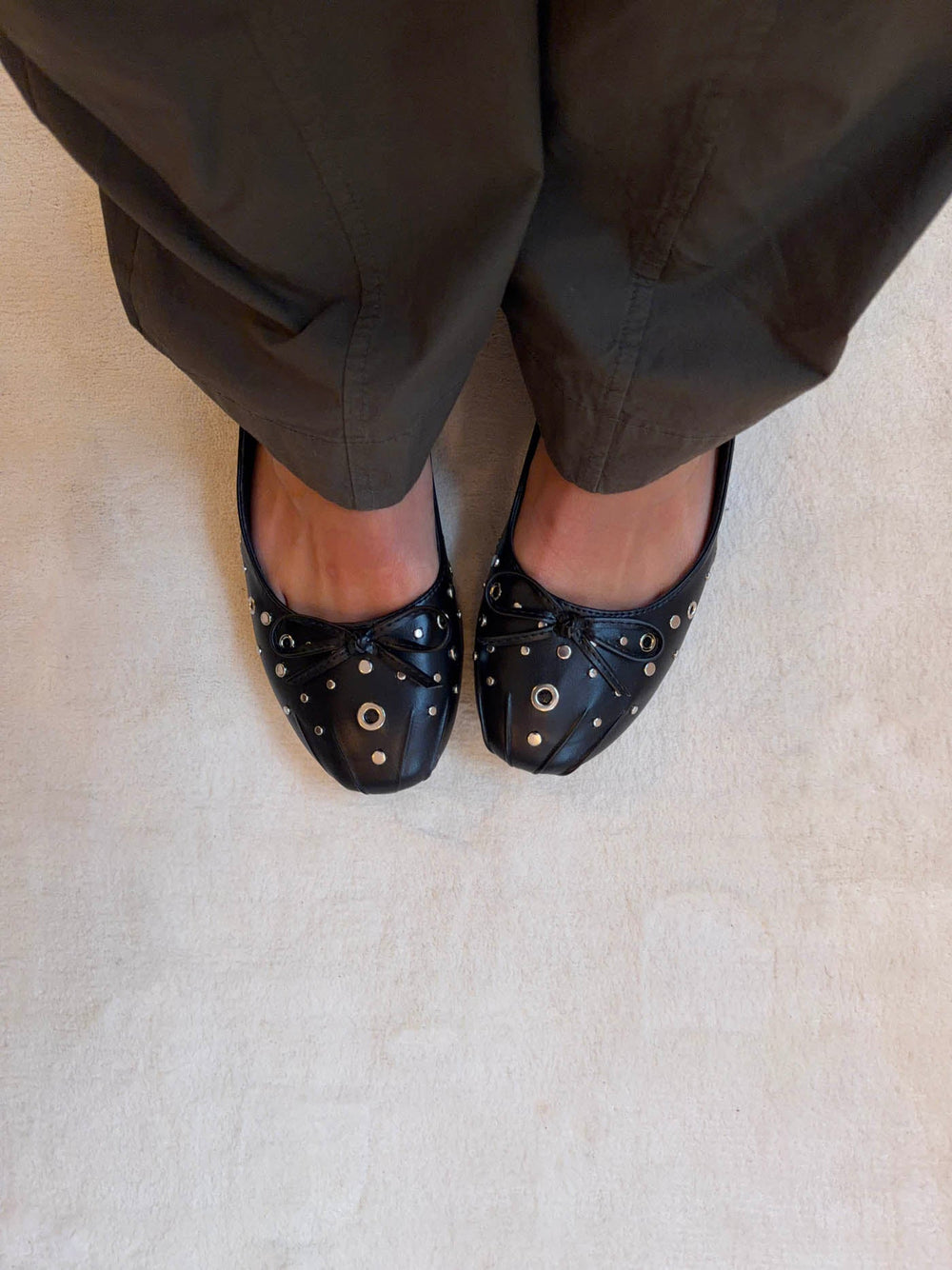 Katarine ballerinas with stud details - Black