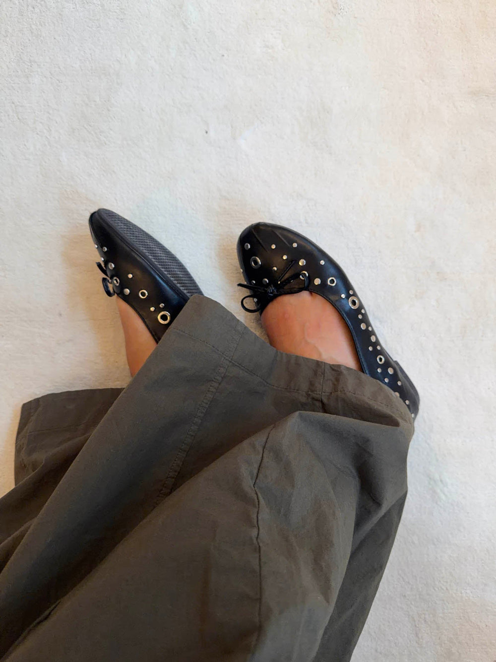 Katarine ballerinas with stud details - Black