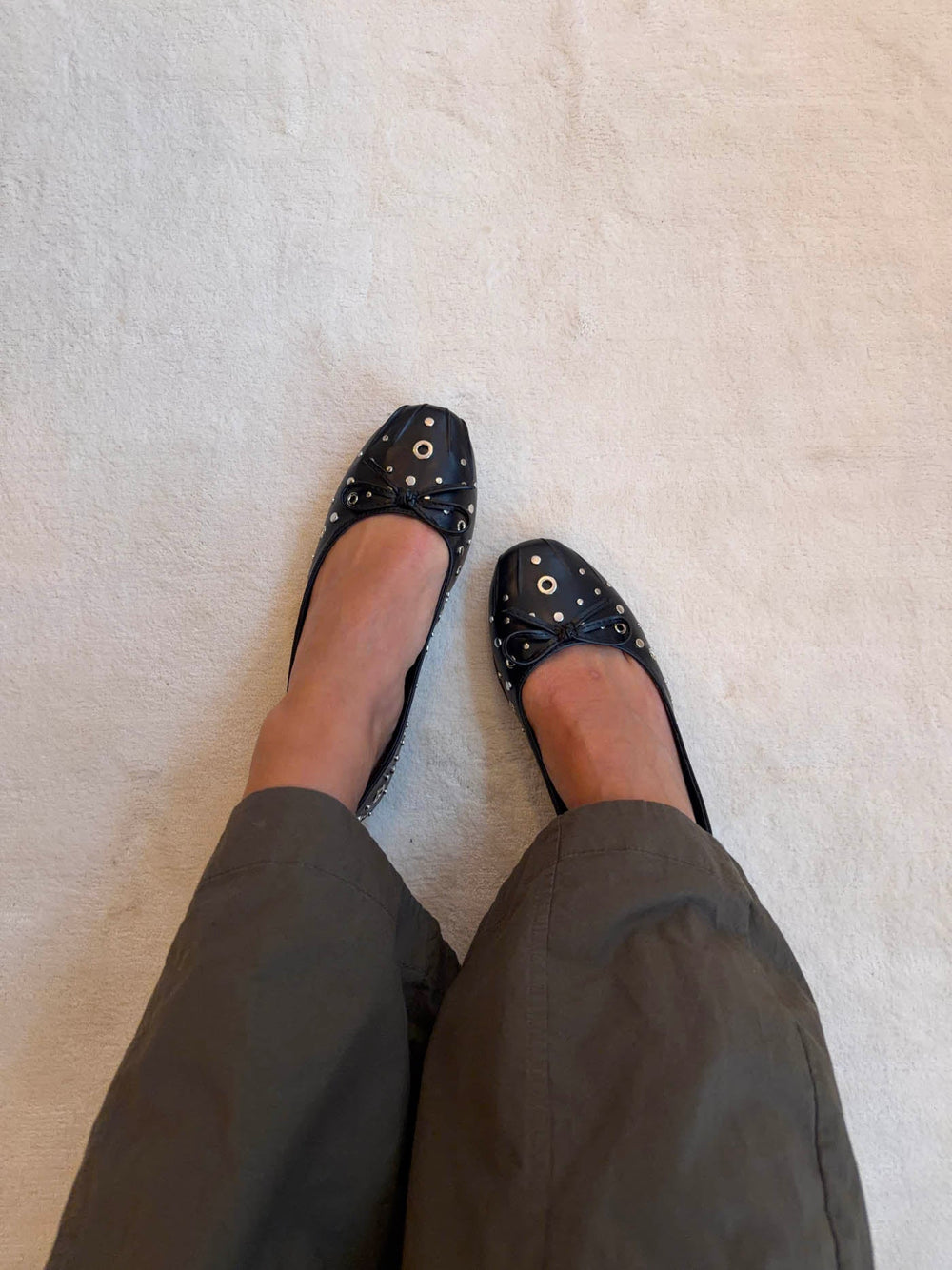 Katarine ballerinas with stud details - Black