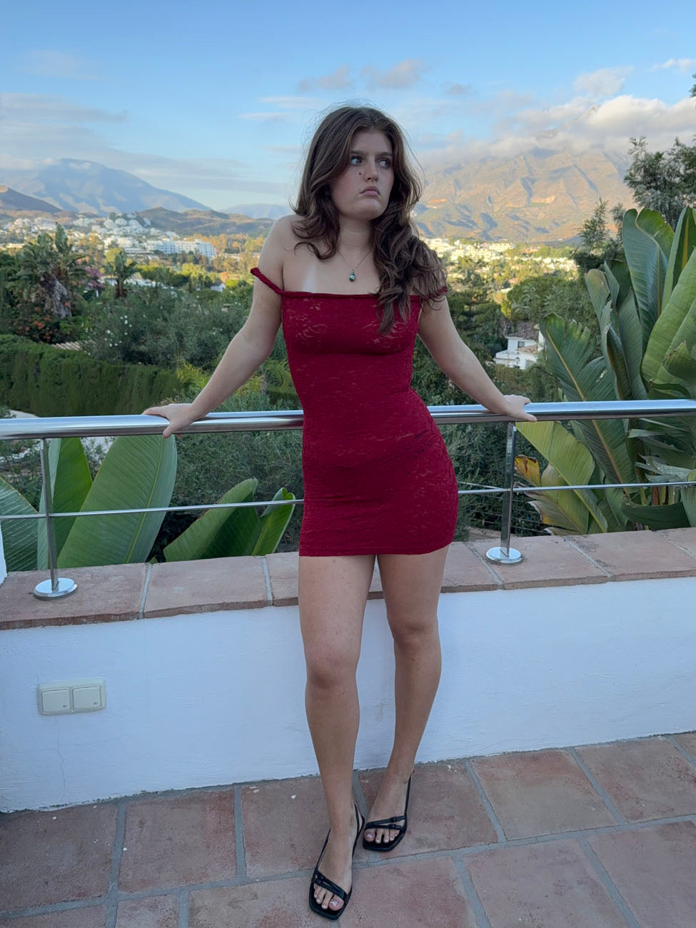 Rhina lace dress with off shoulder - Deep red