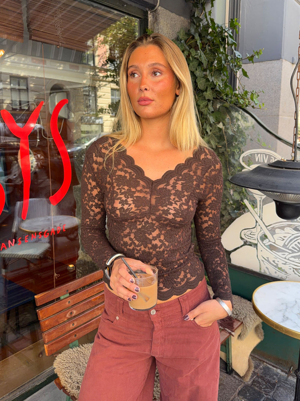 Bodil long-sleeve lace blouse - Brown