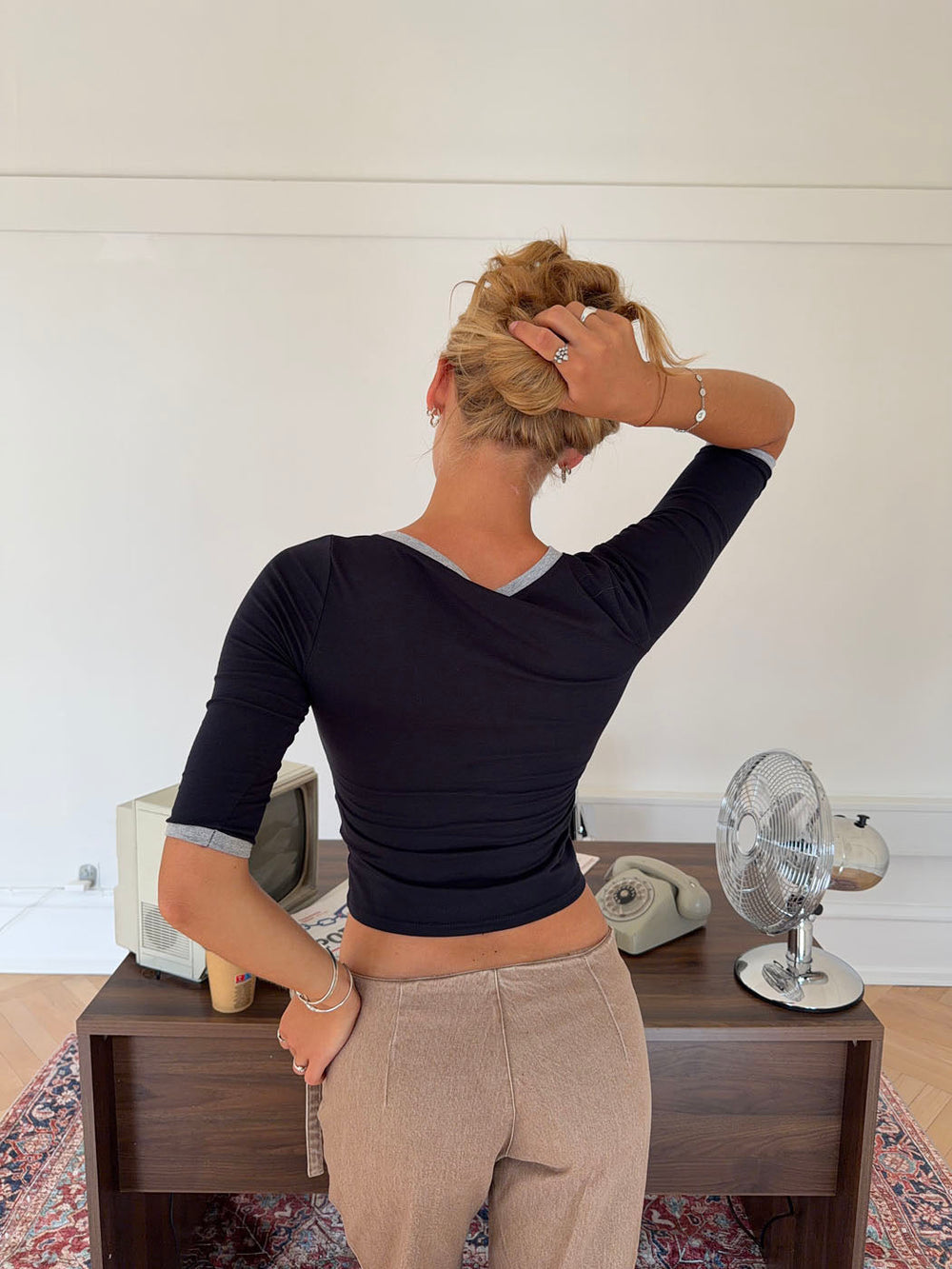 Theana blouse with three-quarter sleeves – Navy