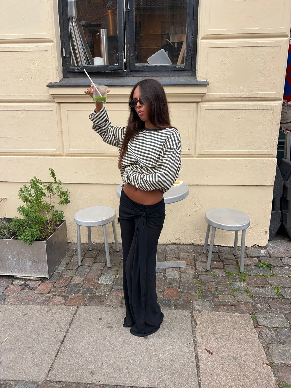 Estrella mesh trousers with tie detail – Black