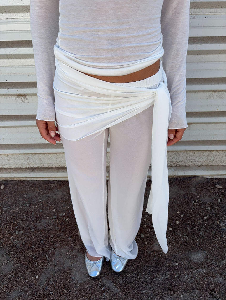 Estrella mesh trousers with tie detail – White