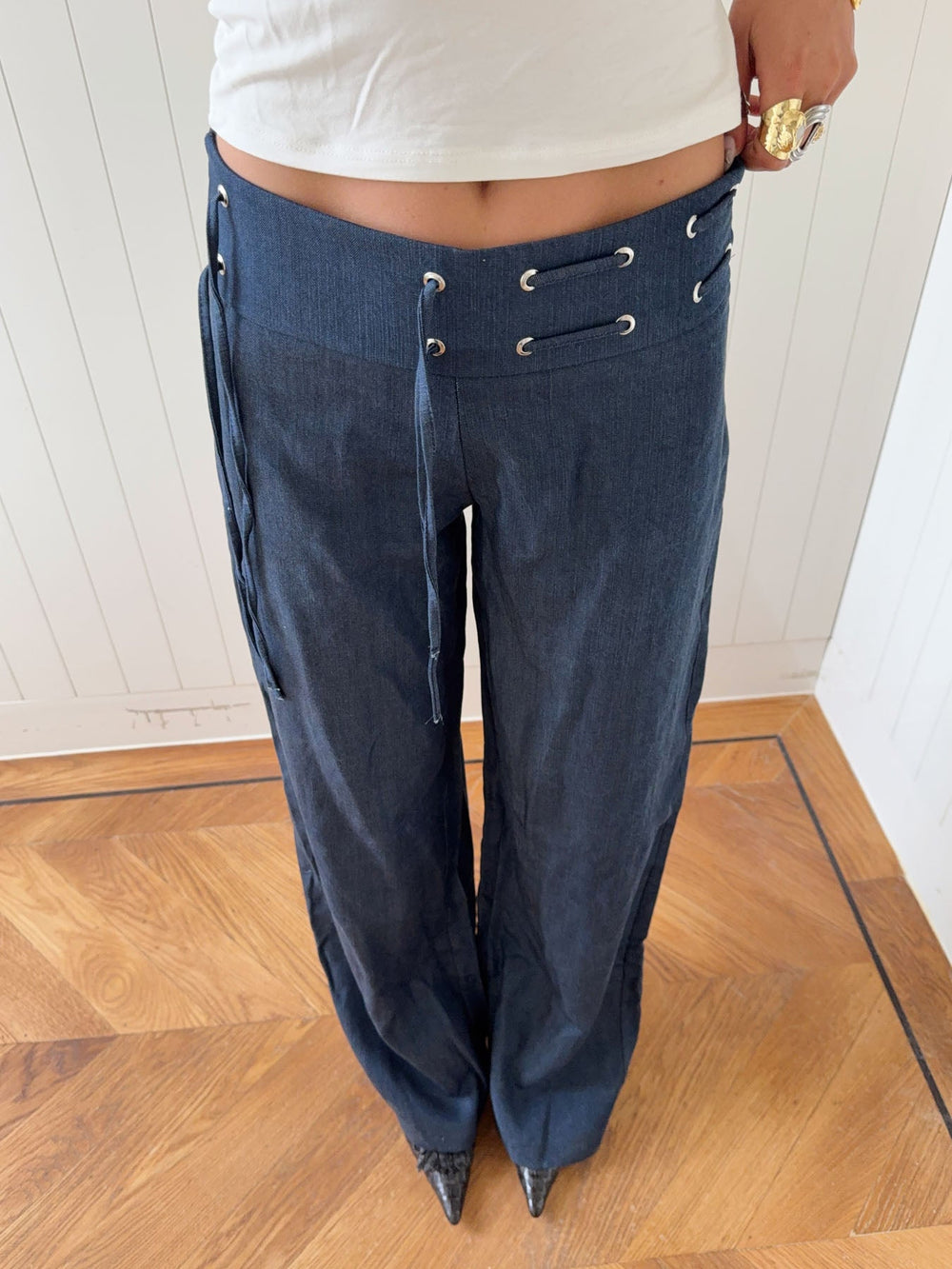 Scandivv trousers with drawstring – Navy