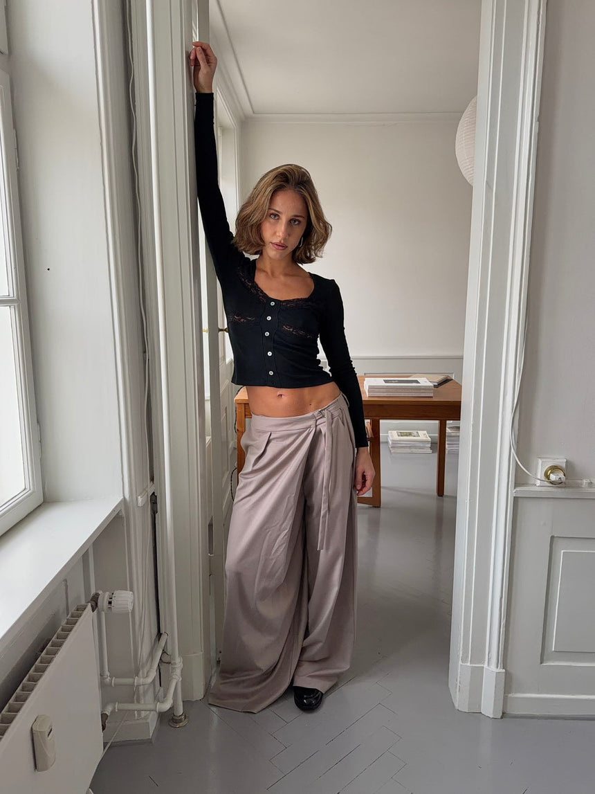 Trina suit pants with buckle detail - Beige