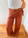 Scandivv trousers with details - Rust
