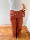 Scandivv trousers with details - Rust