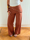 Scandivv trousers with details - Rust