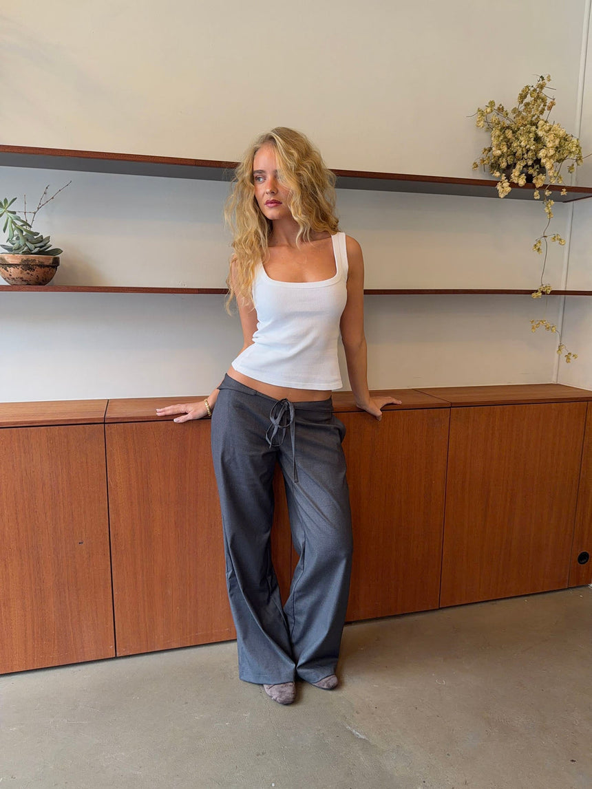 Gruja trousers with integrated belt – Grey