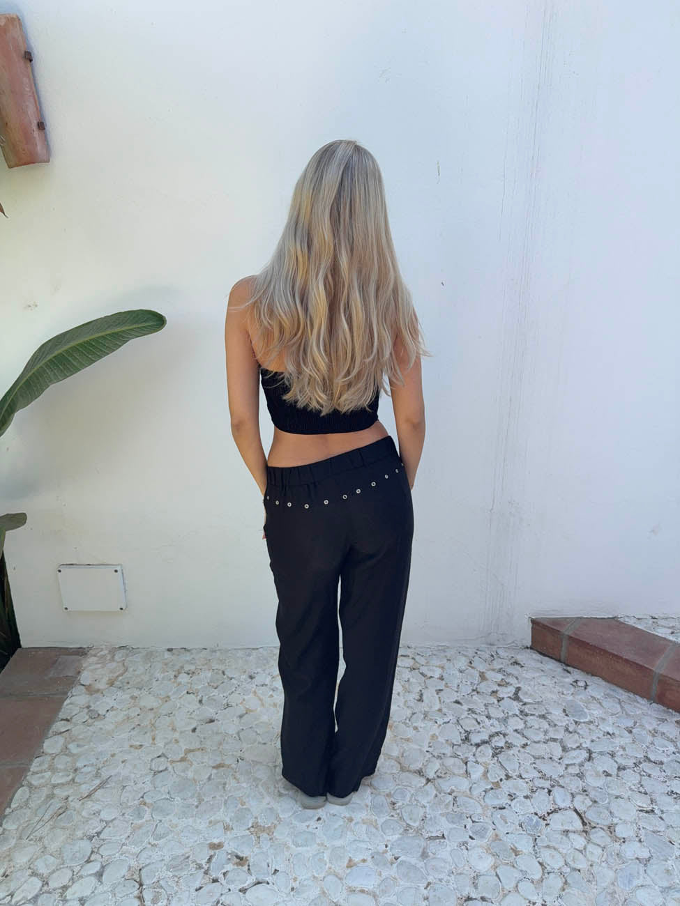 Jasifina trousers with metal rings – Black