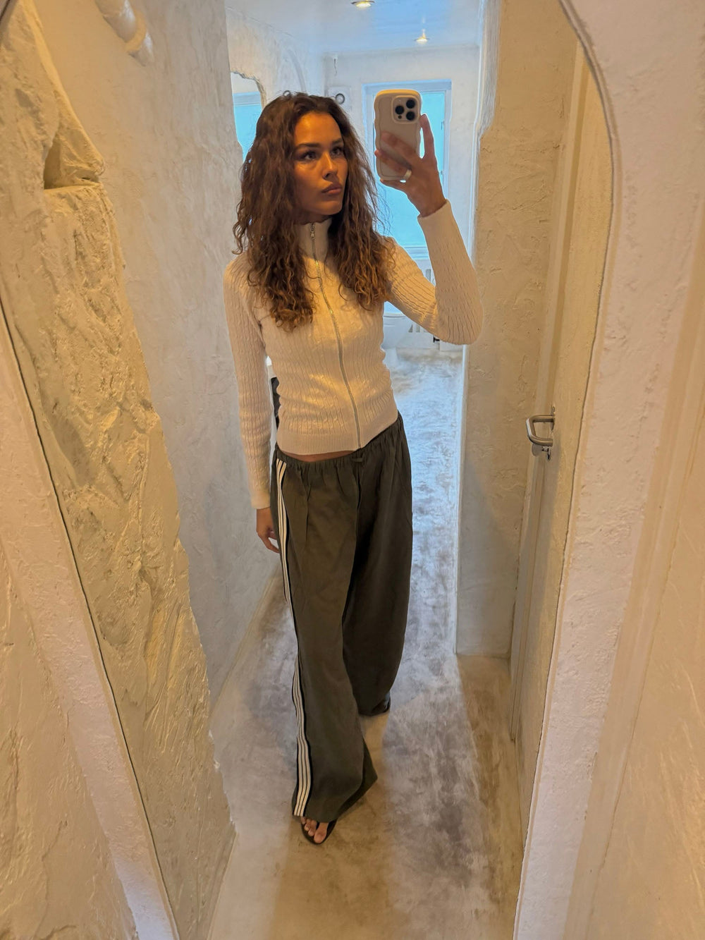 Samantha pants with striped details – Khaki