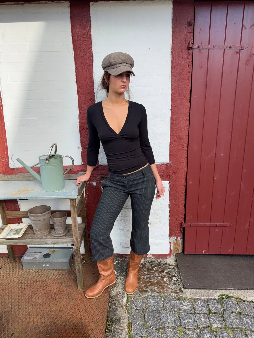 Kayana capri pants with stripes - Dark grey