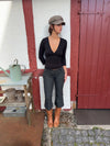 Kayana capri pants with stripes - Dark grey