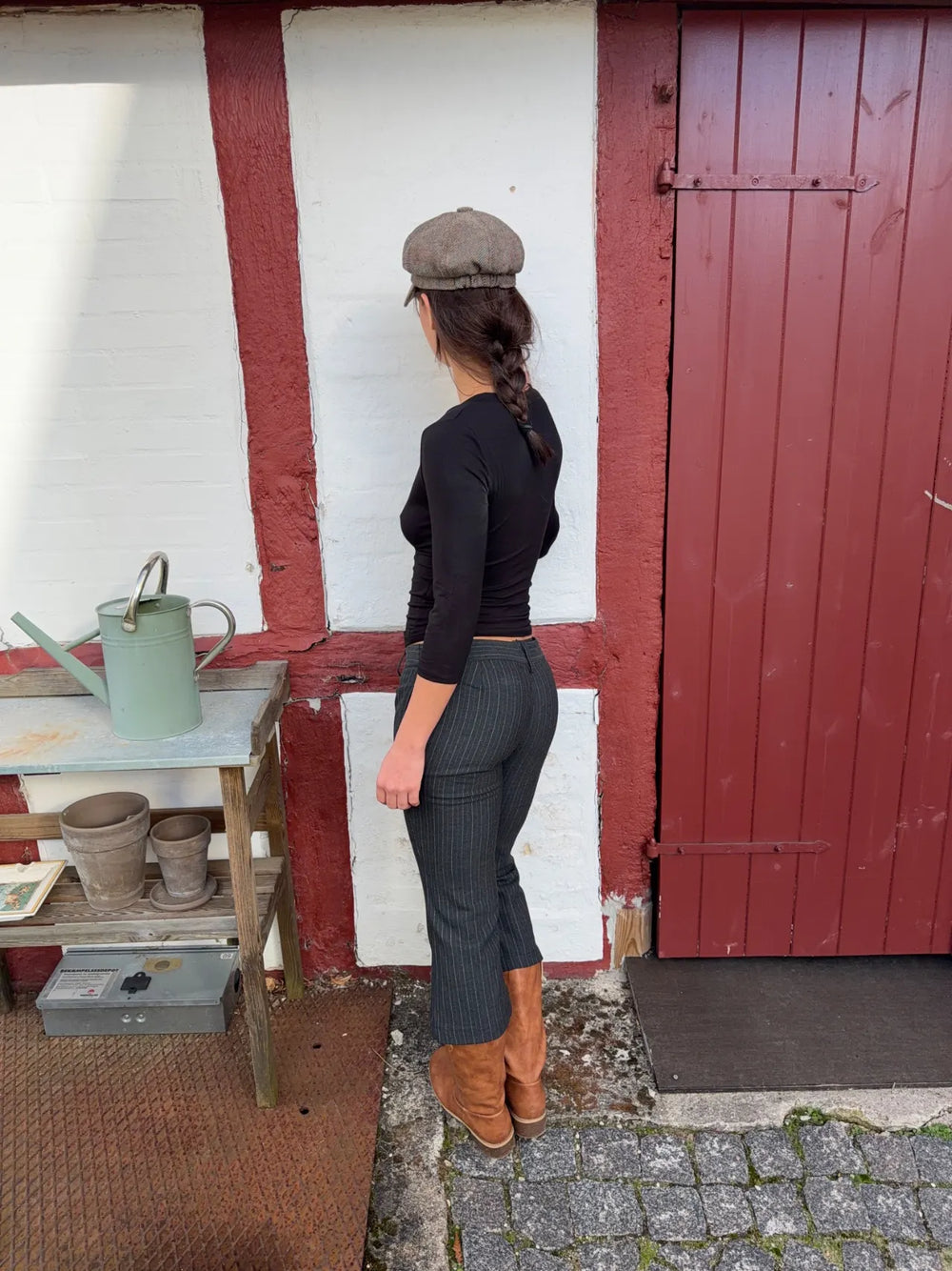 Kayana capri pants with stripes - Dark grey