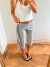 Scandivv capris with tie detail - Grey