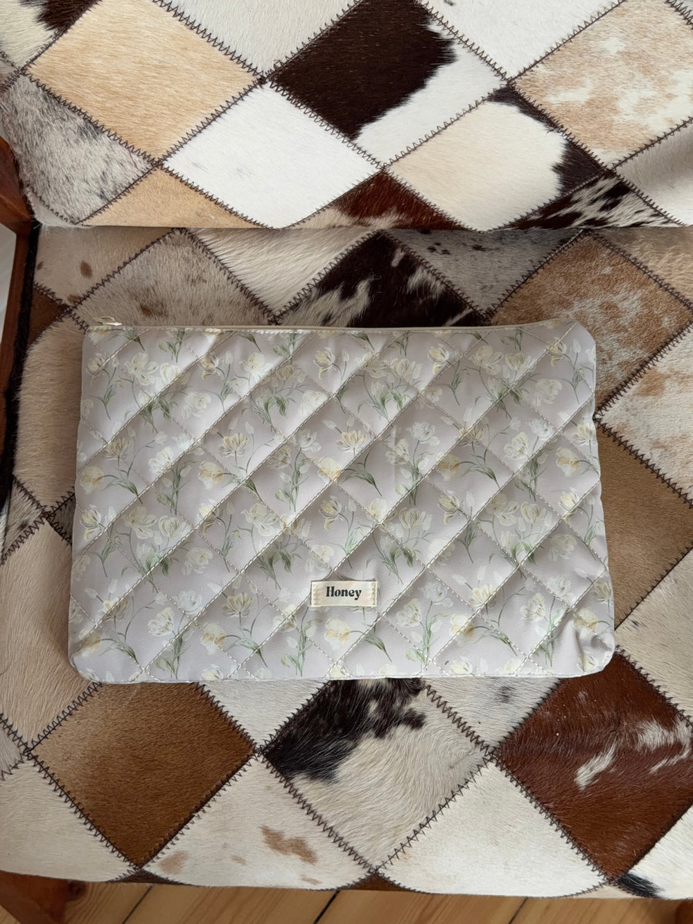 Honey computersleeve with flowers - Beige