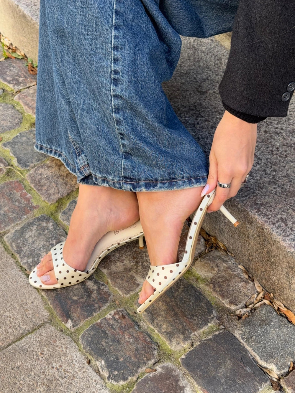 Dottie Mules - Cream/Brown